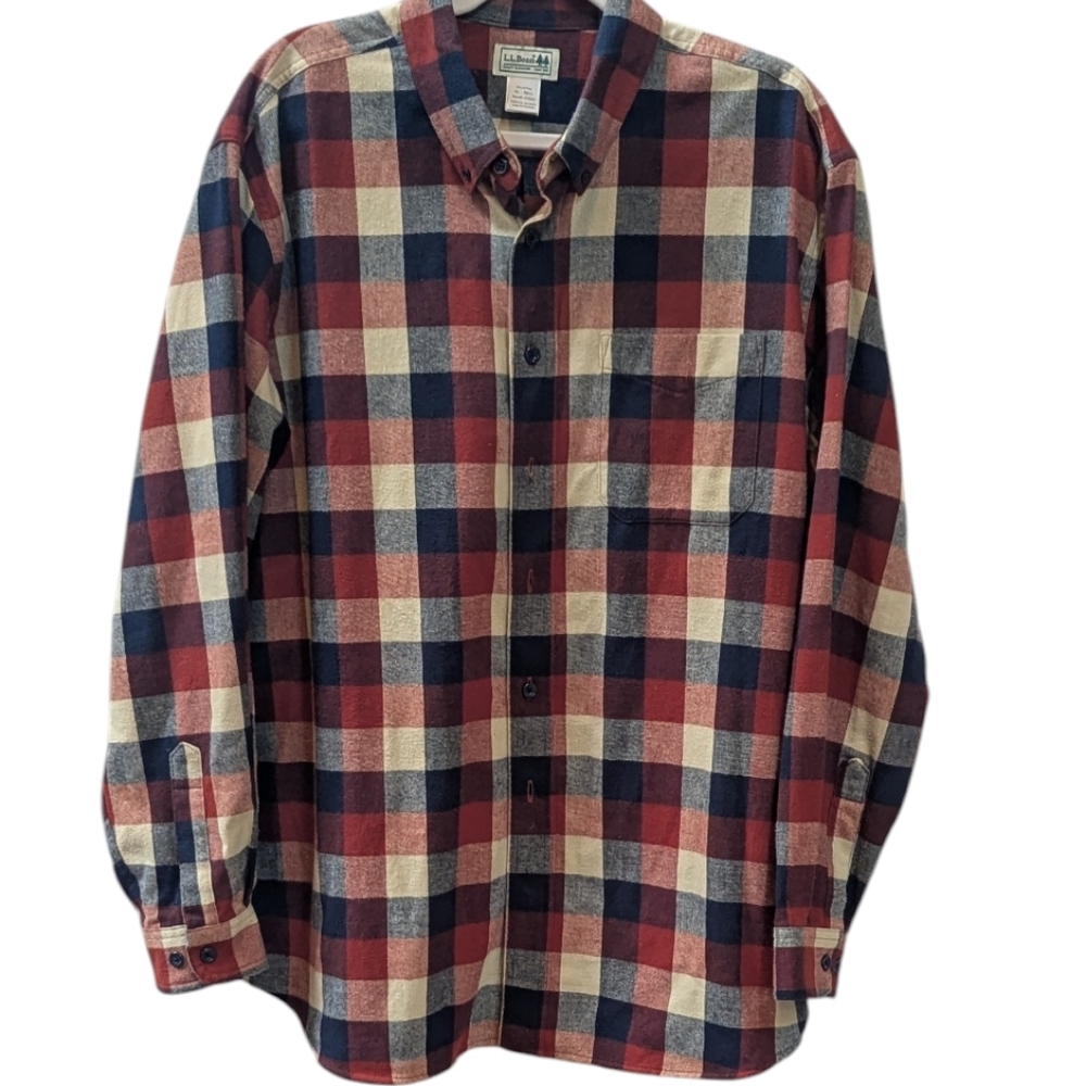 LL Bean, Multicolor Wide Check Lightweight Flannel Shirt. XL